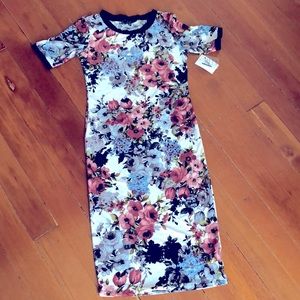 NWT! 🔥Vibe Sportswear Bodycon Floral MIDI Dress
